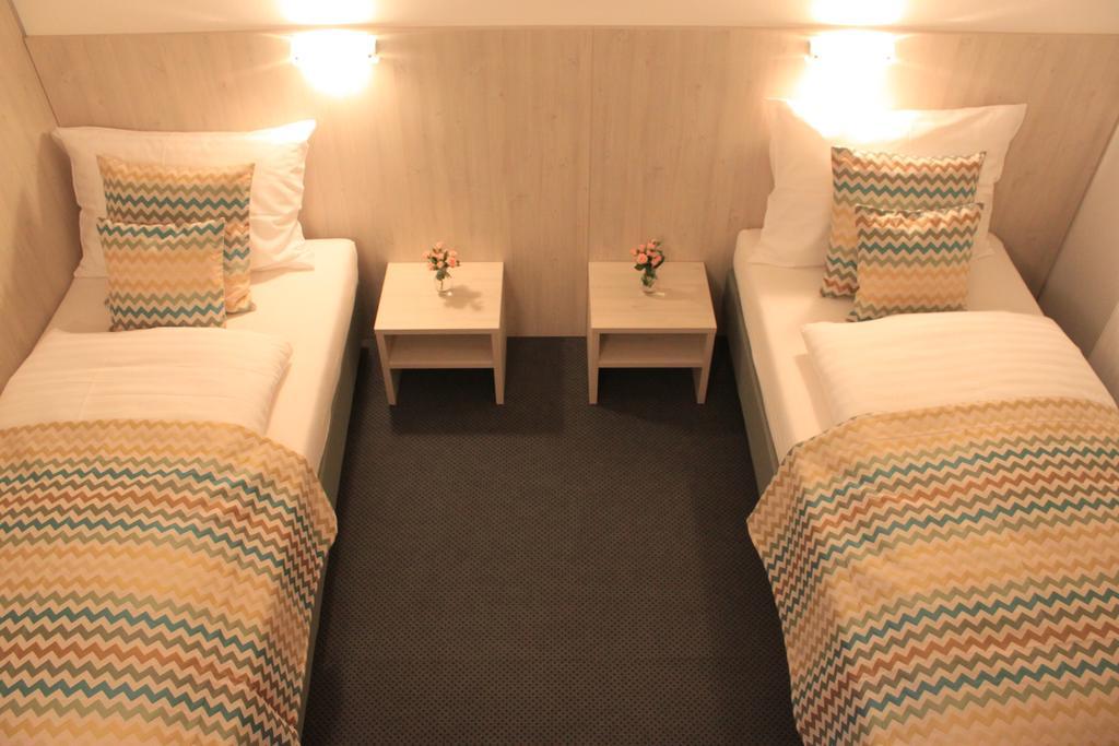 Best Sleep Hotel Spielberg Bei Knittelfeld Екстериор снимка