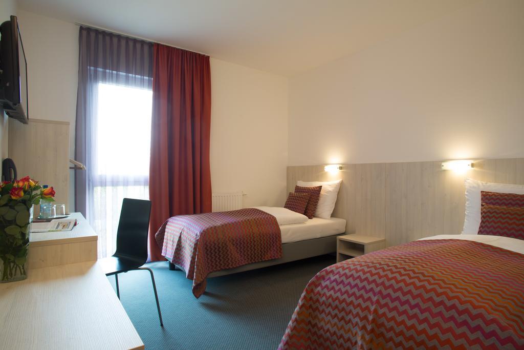 Best Sleep Hotel Spielberg Bei Knittelfeld Екстериор снимка
