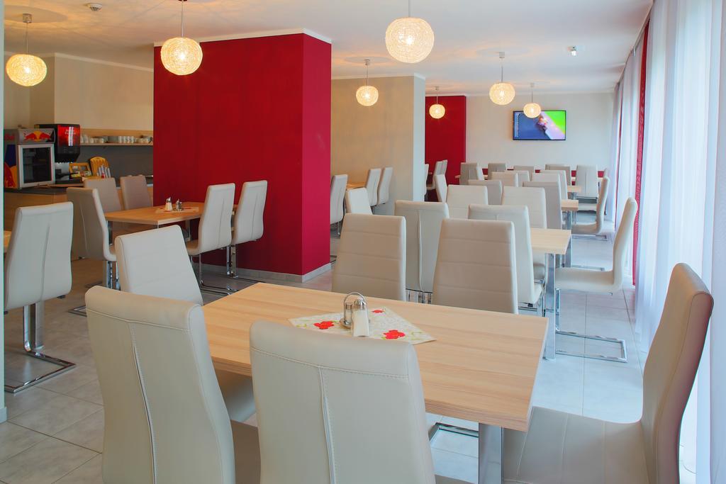 Best Sleep Hotel Spielberg Bei Knittelfeld Екстериор снимка